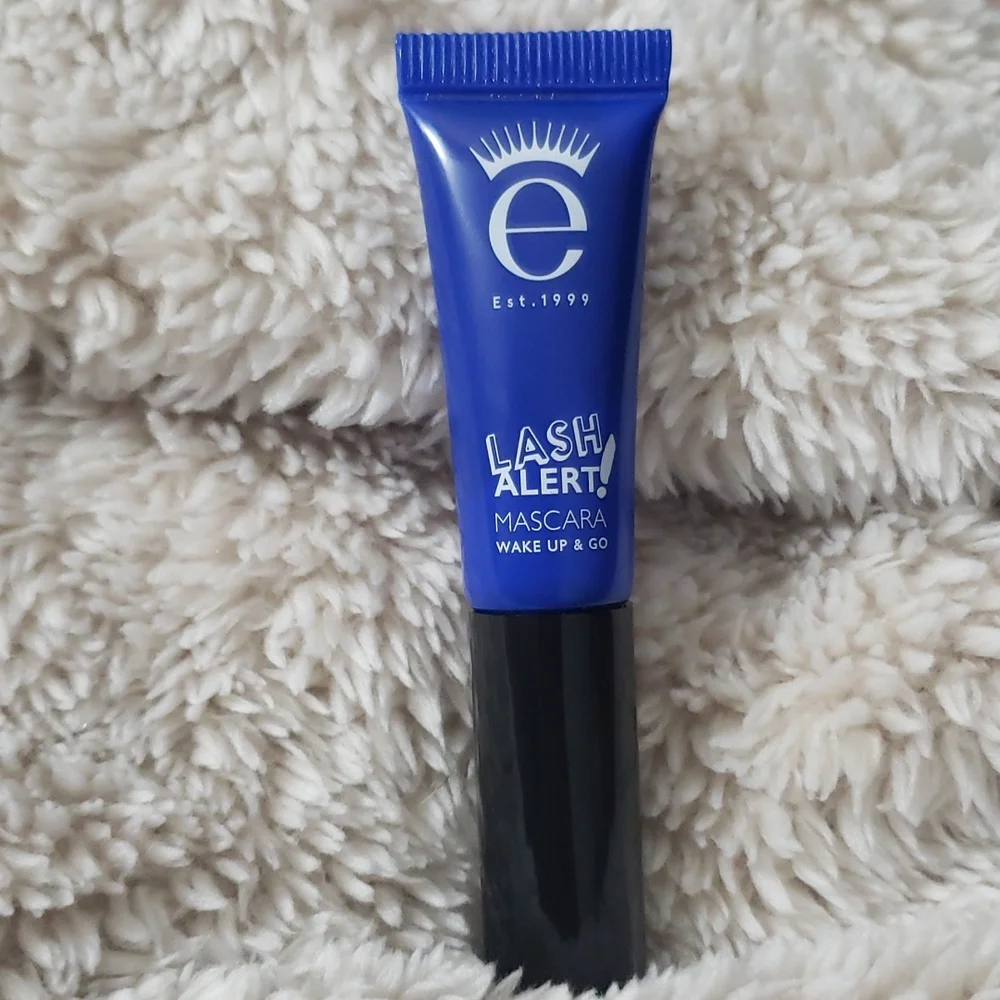 EYEKO LASH ALERT WAKE UP AND GO CAFFEINE ENRICHED MASCARA.